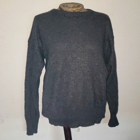 Neiman Marcus 100%Cashmere Grey Crewneck Sweater sz L - Picture 1 of 5